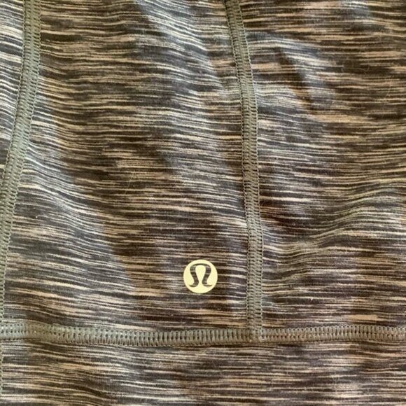 Lululemon Black & Grey Workout Zip Up Hoodie Light Jacket - Picture 3 of 4